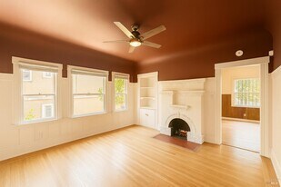 6319 Idaho St in Oakland, CA - Building Photo