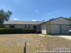 5727 Creekwood St in San Antonio, TX - Building Photo