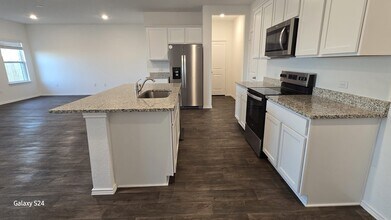 14821 Perlino Wy in Manor, TX - Building Photo - Building Photo