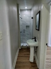 1321 35th St, Unit 4 in Galveston, TX - Foto de edificio - Building Photo