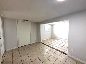 106 Hanover St in Houston, TX - Building Photo - Building Photo