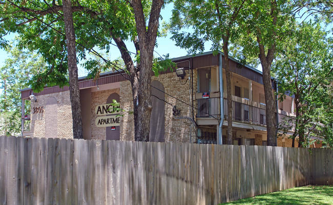 Anchor Apartments in Austin, TX - Building Photo - Building Photo