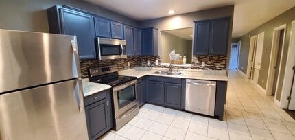 1904 Sbisa Way, Unit Unit A in Bryan, TX - Building Photo - Building Photo