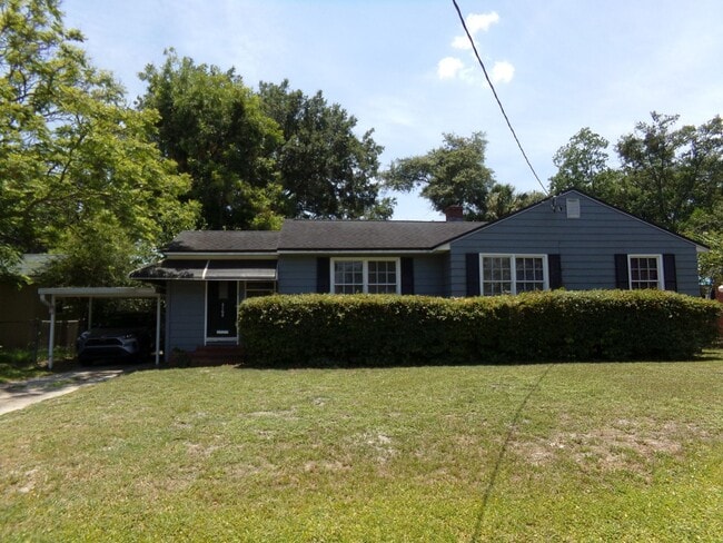 property at 4768 Sefa Cir N