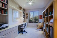 6695 E Soaring Eagle Way in Scottsdale, AZ - Foto de edificio - Building Photo