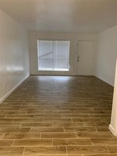 5625 Antoine Dr in Houston, TX - Building Photo - Building Photo