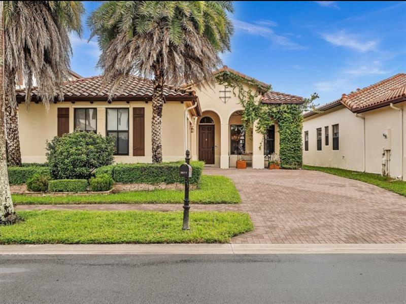 2677 NW 84th Way in Hollywood, FL - Building Photo