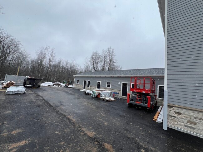 7 Hammond Ln in Plattsburgh, NY - Building Photo - Building Photo