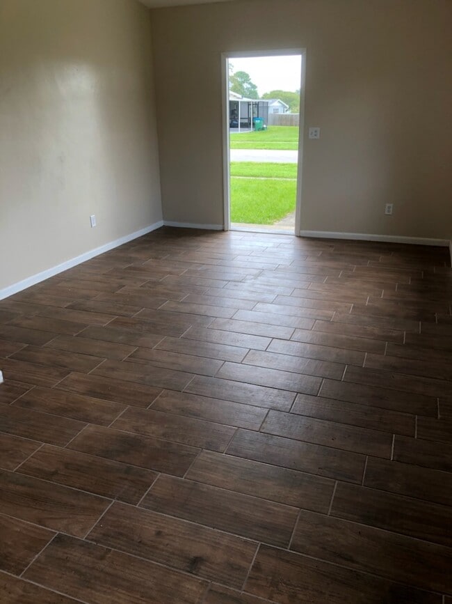 1162 Hampshire Ave in Deltona, FL - Building Photo - Building Photo