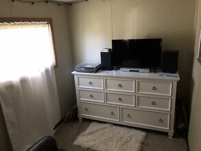 237 10th Ave in Eau Claire, WI - Building Photo - Building Photo