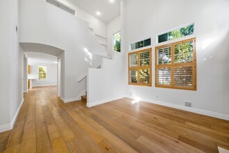 46 Vista Del Valle in Aliso Viejo, CA - Building Photo - Building Photo