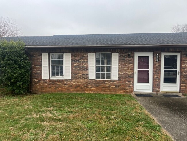 1288 Kenilwood Way in Bowling Green, KY - Building Photo - Building Photo