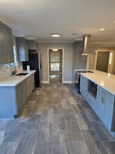 12233 Park Lawn Ave in Baton Rouge, LA - Building Photo - Building Photo