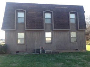 414 Maryville Hwy in Seymour, TN - Foto de edificio - Building Photo