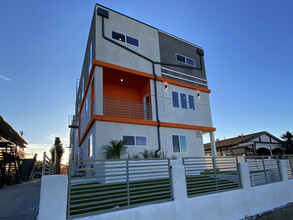 1626 S La Brea Ave in Los Angeles, CA - Building Photo - Building Photo
