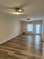 952 George Washington Hwy N, Unit Unit B1 in Chesapeake, VA - Building Photo