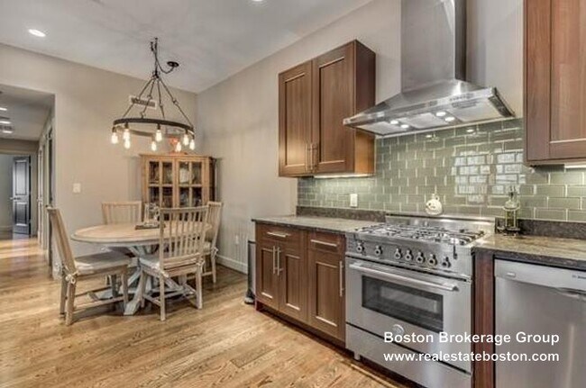 45 Vinton St, Unit #5 in Boston, MA - Building Photo - Building Photo