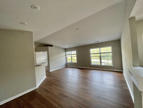 301 Skyview Ct in Ludlow, KY - Building Photo - Building Photo