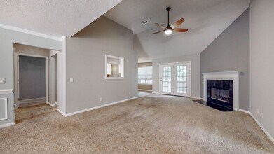 116 Belle Grove Cir in Richmond Hill, GA - Building Photo - Building Photo