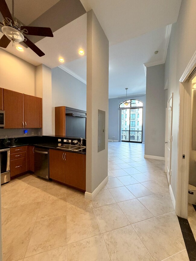 property at 701 S Olive Ave