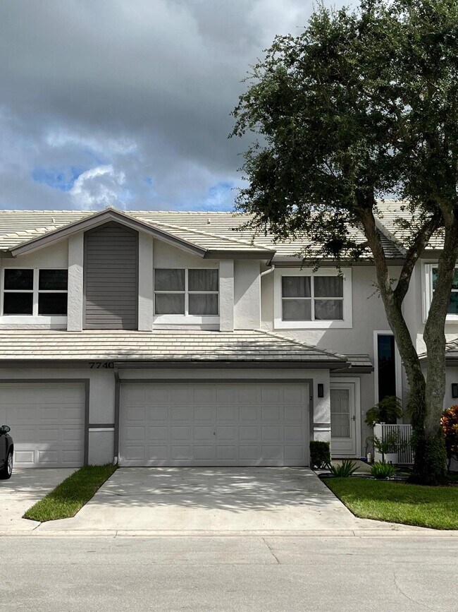7740 Stone Harbour Dr in Greenacres, FL - Building Photo - Building Photo