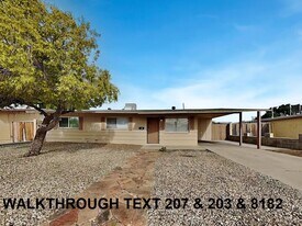 2021 E Humphrey St in Tampa, FL - Building Photo