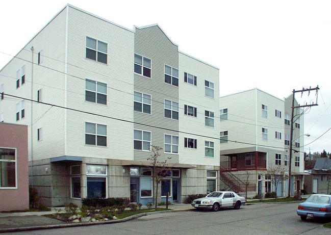 Gilman Court in Seattle, WA - Building Photo - Other