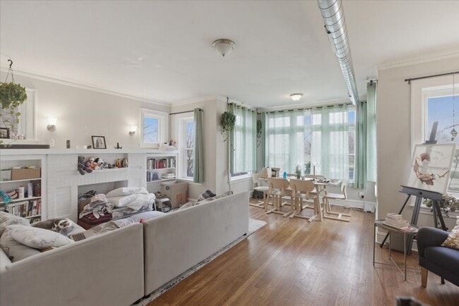 property at 1038 N Kedzie Ave