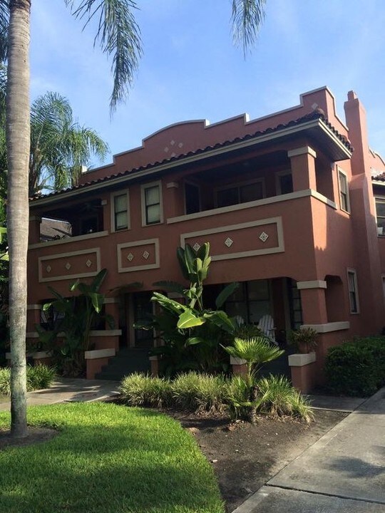 411 E Livingston St in Orlando, FL - Building Photo