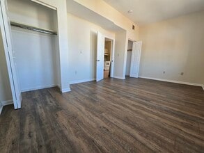584 Main St, Unit 5 in Stroudsburg, PA - Building Photo - Building Photo