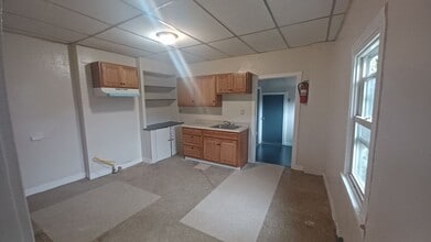 136 S Giles St in Bridgeton, NJ - Building Photo - Building Photo