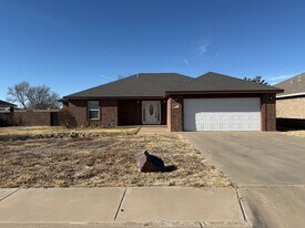 408 Almond Tree Ln in Clovis, NM - Building Photo