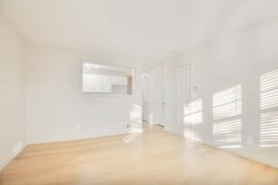 4620 Davenport St, Unit 1 in Omaha, NE - Building Photo