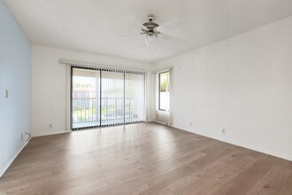 801 Sky Pine Way in Greenacres, FL - Building Photo - Building Photo