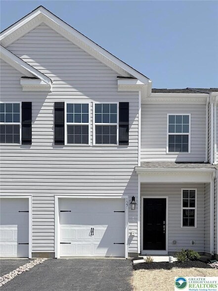 1273 Martin Rd in Breinigsville, PA - Building Photo - Building Photo