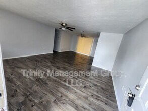 6019 9th Ave in New Port Richey, FL - Building Photo - Building Photo