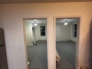 926 N 63rd St, Unit 1 in Philadelphia, PA - Building Photo - Building Photo