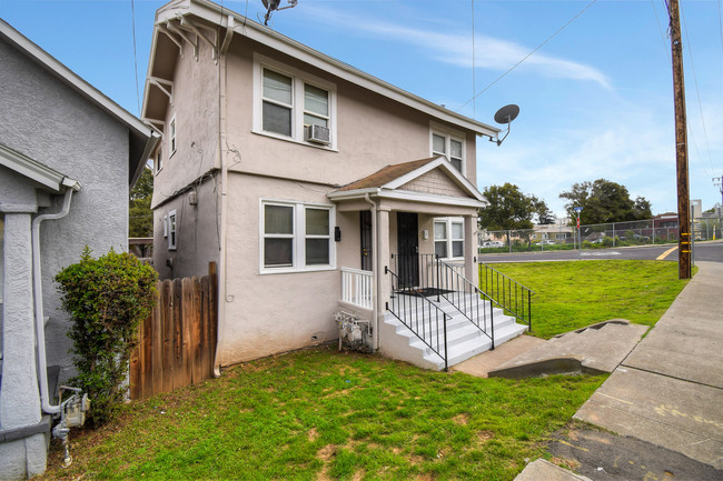 1622 Sacramento St in Vallejo, CA - Building Photo - Other