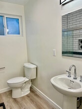 2488 Beachwood Dr in Los Angeles, CA - Building Photo - Building Photo