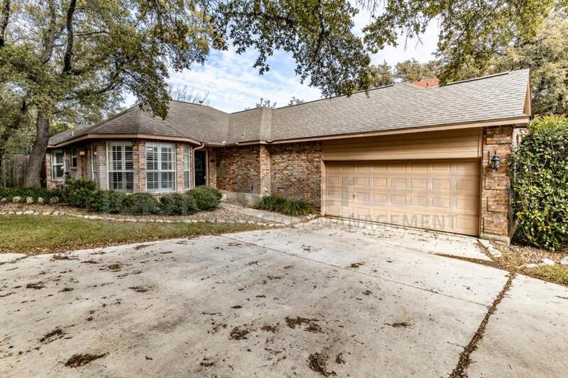 6711 Morning Shadow Ln in San Antonio, TX - Building Photo