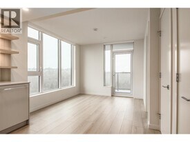 311 Alderson Ave in Coquitlam, BC - Building Photo