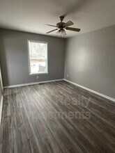 5605 Wrenn Dr in Denver, NC - Building Photo - Building Photo