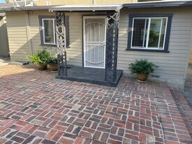 933 18th St in Santa Monica, CA - Building Photo