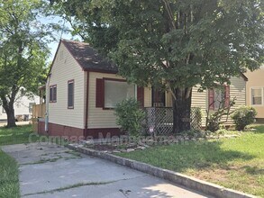 1719 McClung Ave in Knoxville, TN - Foto de edificio - Building Photo