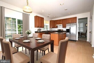 8223 Edge Hill Ln in Ellicott City, MD - Building Photo - Building Photo