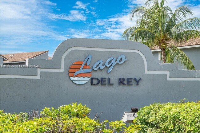 6980 NW 173rd Dr in Hialeah, FL - Building Photo - Building Photo