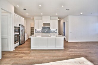 325 Loon in Irvine, CA - Building Photo - Building Photo