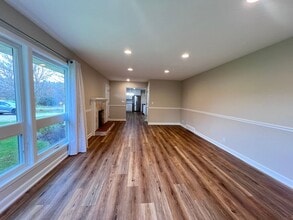 752 Ada Dr SE in Ada, MI - Building Photo - Building Photo
