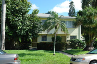 Hyde Park Apartments in Sarasota, FL - Foto de edificio - Building Photo