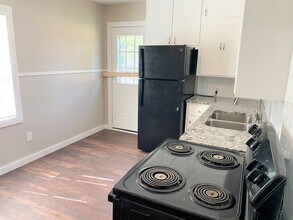 2020 35th St in Lubbock, TX - Building Photo - Building Photo